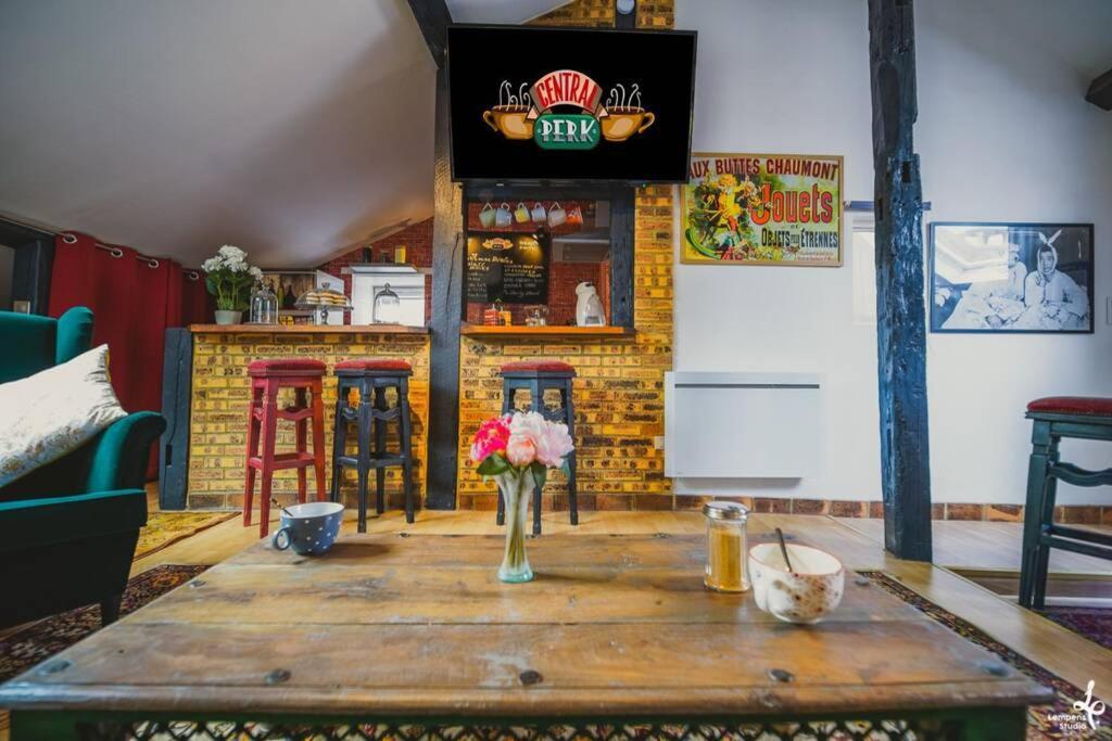 Appart New-Yorkais Friends Troyes Exterior photo